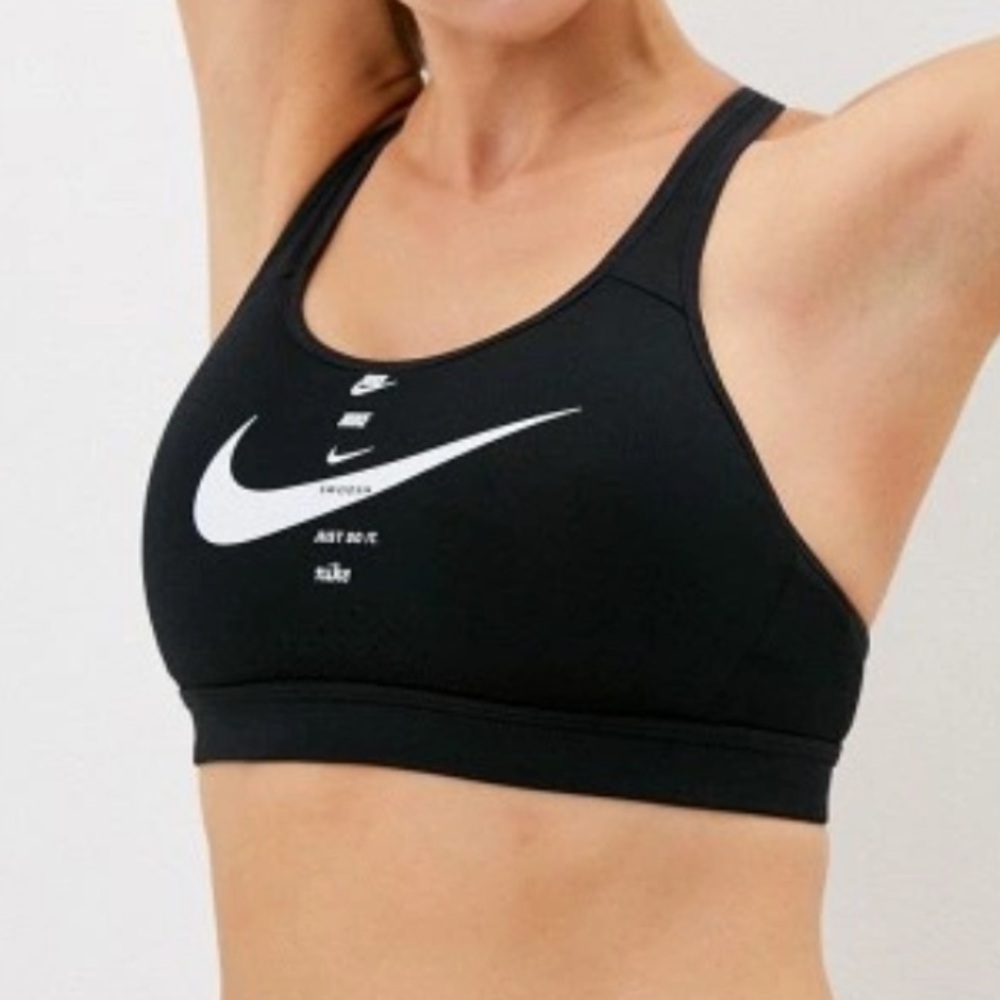 Nike Black Sports Bra with Racerback and Moisture-Wicking Fabric Sz S